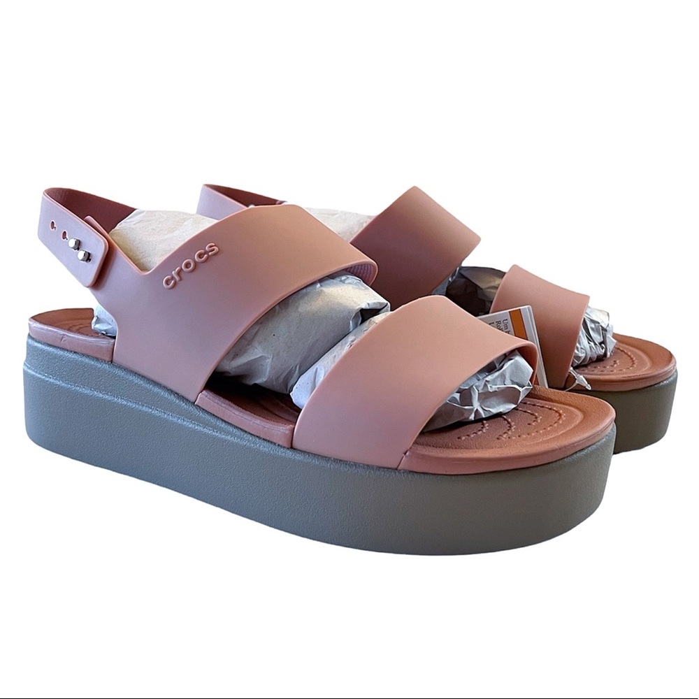 Crocs Women’s Brooklyn Low Wedge Sandals Size 8 In Pale Blush & Mushroom NWT